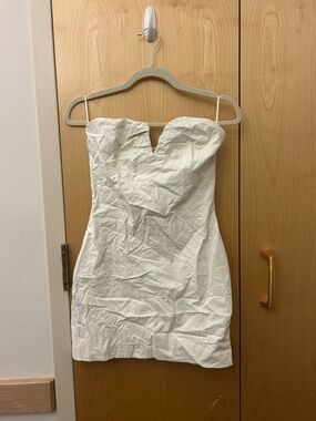 Cotton Candy White Strapless V-Notch Mini Dress